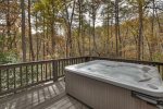 Tranquil Woods - Hot Tub